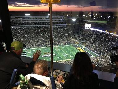 Laureus World Sports Awards, Best Sporting Moment December nominees: Iowa's wave for kids