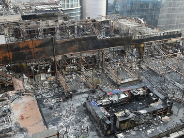 Mumbai court remands Kamala Mills director, fire brigade officer, hookah company owner to police custody till 25 January Mumbai court remands Kamala Mills director, fire brigade officer, hookah company owner to police custody till 25 January