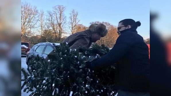 Game Of Thrones star Kit Harrington turns Christmas tree seller this winter