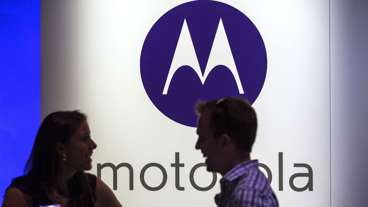 Unknown Motorola phone with four cameras, waterdrop notch spotted online