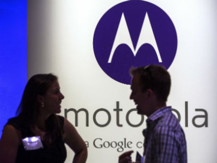 Motorola partners with Poorvika Mobiles to open its first Moto Hub in Chennai
