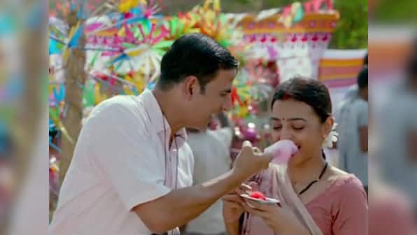 Padman song 'Aaj Se Teri' shows Akshay Kumar, Radhika Apte in a life of happy domesticity