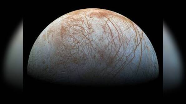 Europa may have tectonic plates similar to Earth, increasing the chances of the Jovian moon harbouring life