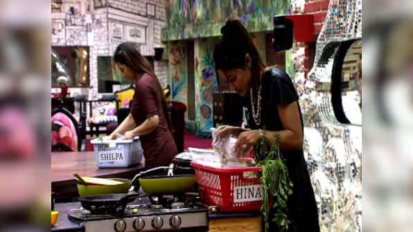 Bigg Boss 11, Episode 62, 26 December 2017: Contestants' loved ones judge them on culinary skills