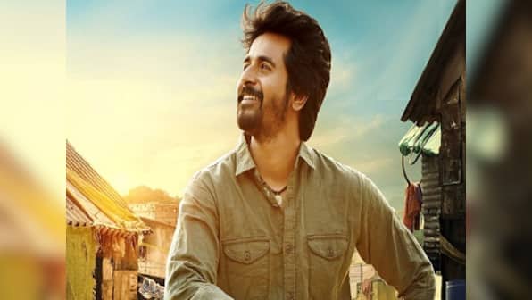 Velaikkaran star Sivakarthikeyan says he knows his numbers but can't be compared to Rajinikanth, Vijay