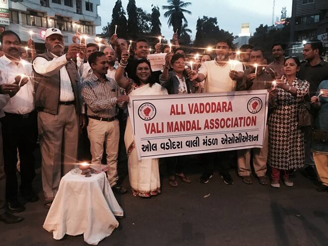 The ‘vali mandal’ or the parents association is a group comprising thousands of parents and social workers urging the government to keep a check on fee hikes by private school owners. (Image procured by author)