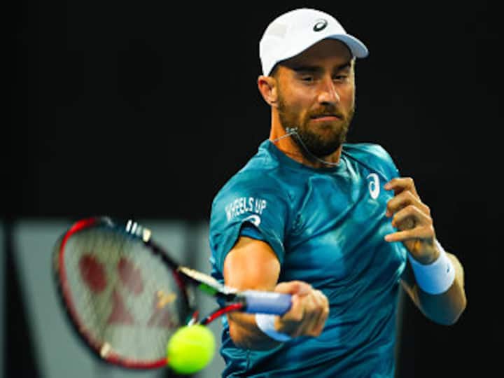 Auckland Classic: Steve Johnson labours past lucky loser Liam Caruana; Pablo Cuevas moves into second round Auckland Classic: Steve Johnson labours past lucky loser Liam Caruana; Pablo Cuevas moves into second round