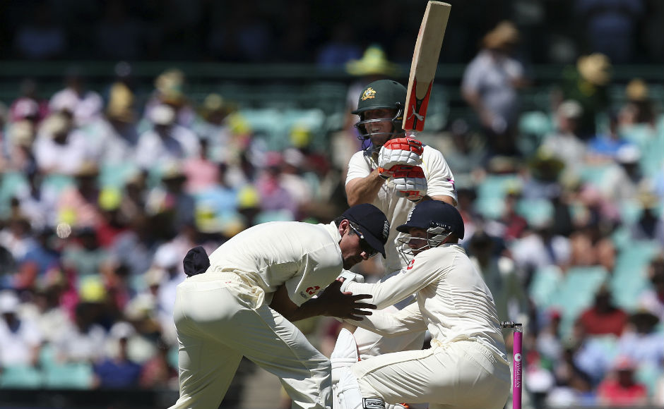 The day started a positive note for the Australians as Mitchell and Shaun Marsh didn;t face much trouble against English attack. AP The day started a positive note for the Australians as Mitchell and Shaun Marsh didn;t face much trouble against English attack. AP