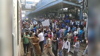 Maharashtra bandh costs Fadnavis govt Rs 700 cr in last 48 hours: Dalit anger brings Mumbai to a halt