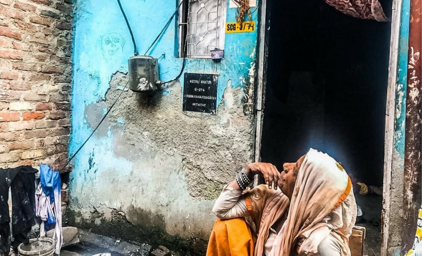The residents of Bawana thank the Robin Raina Foundation for constructing pucca homes. A problem of urban resettlement in the national capital had to ultimately depend on civil society’s efforts for its solution.