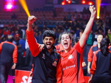 PBL 2018: Carolina Marin-led Hyderabad Hunters edge past Bengaluru Blasters to win maiden title PBL 2018: Carolina Marin-led Hyderabad Hunters edge past Bengaluru Blasters to win maiden title