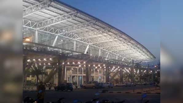 Techie from Vijaywada dies in Chennai after falling from 10-foot high bridge at airport
