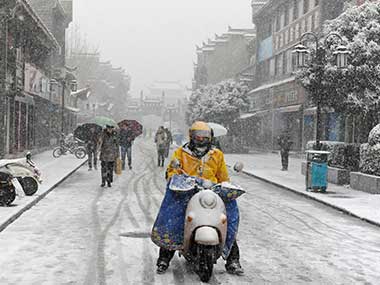 Heavy snowfall wreaks havoc in China; 21 killed, economic losses worth 3.5 billion yuan recorded Heavy snowfall wreaks havoc in China; 21 killed, economic losses worth 3.5 billion yuan recorded