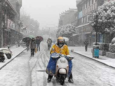 Heavy snowfall wreaks havoc in China; 21 killed, economic losses worth 3.5 billion yuan recorded