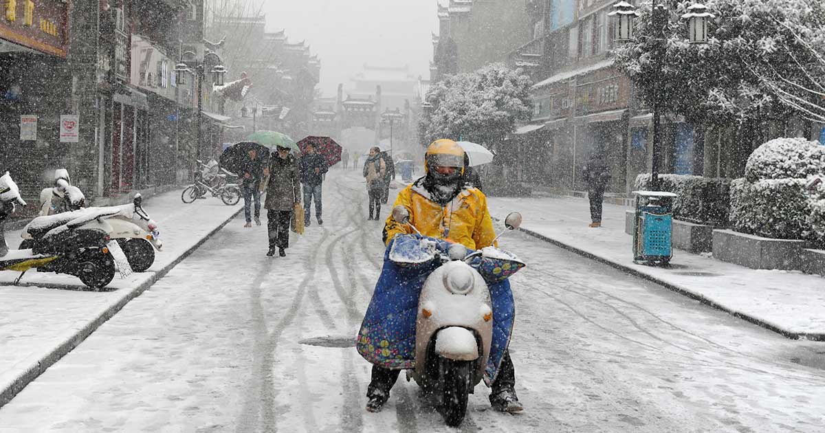 Heavy snowfall wreaks havoc in China; 21 killed, economic losses worth