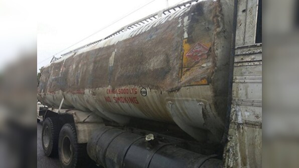 Tanker carrying ammonia gas overturns in Goa's Chicalim village; nearly 300 households evacuated