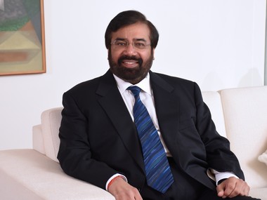 Harsh Goenka says he was 'misunderstood' for his tweet on farm loan waivers; 'didn't mean to take a dig' at farmers Harsh Goenka says he was 'misunderstood' for his tweet on farm loan waivers; 'didn't mean to take a dig' at farmers