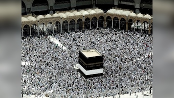 Pakistan to send transgenders for the first time as volunteers during Haj pilgrimage this year