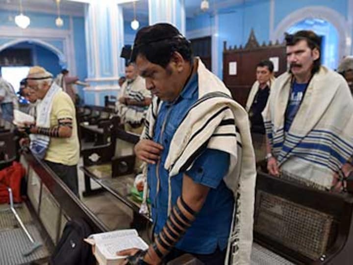 India's tiny Jewish community waits in anticipation of Benjamin Netanyahu's 'emotional' visit to Chabad House