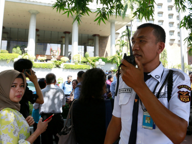 Earthquake of magnitude 6.0 hits Indonesia; no casualty reported, buildings damaged in Java Earthquake of magnitude 6.0 hits Indonesia; no casualty reported, buildings damaged in Java