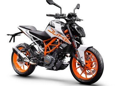KTM launches the 2018 Duke 390 in white in India; price to remain at Rs 2.29 lakh KTM launches the 2018 Duke 390 in white in India; price to remain at Rs 2.29 lakh
