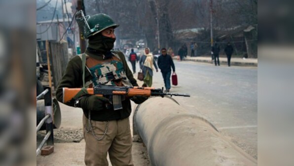 Shops, public transport remain shut in Srinagar as separatists protest shifting of local detainees to jails outside state