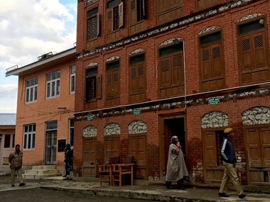 Jammu and Kashmir: FIR against officials for selling state land in Rajouri after anti-encroachment drive Jammu and Kashmir: FIR against officials for selling state land in Rajouri after anti-encroachment drive