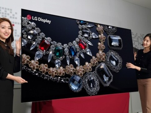 This Lg 88 Inch 8k Tv Is The Largest Highest Resolution Oled Display