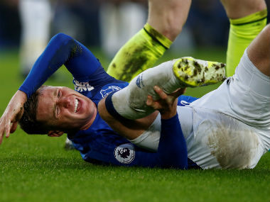 Premier League: Everton's James McCarthy suffers horrific double leg break in draw with West Brom Premier League: Everton's James McCarthy suffers horrific double leg break in draw with West Brom
