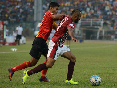 I-League 2017-18: Dipanda Dicka's twin strike helps Mohun Bagan blank East Bengal in Kolkata derby I-League 2017-18: Dipanda Dicka's twin strike helps Mohun Bagan blank East Bengal in Kolkata derby