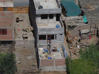 Peru earthquake: Two dead, 65 injured after 7.3-magnitude rocks South American nation, tsunami threat ruled out Peru earthquake: Two dead, 65 injured after 7.3-magnitude rocks South American nation, tsunami threat ruled out