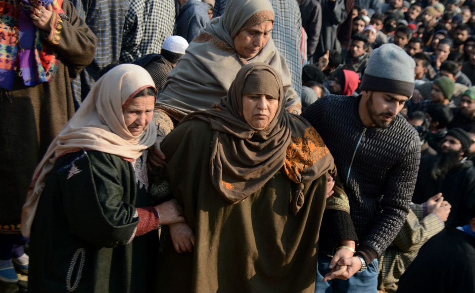 Internet services remained suspended in twin districts of Anantnag and Kulgam since Tuesday to prevent law and order deterioration. Firstpost/Sameer Mushtaq Internet services remained suspended in twin districts of Anantnag and Kulgam since Tuesday to prevent law and order deterioration. Firstpost/Sameer Mushtaq