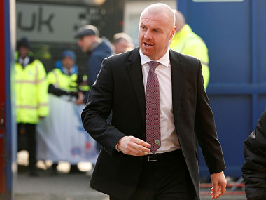 Premier League: Sean Dyche signs new long-term contract at Burnley as Clarets sign Aaron Lennon from Everton Premier League: Sean Dyche signs new long-term contract at Burnley as Clarets sign Aaron Lennon from Everton