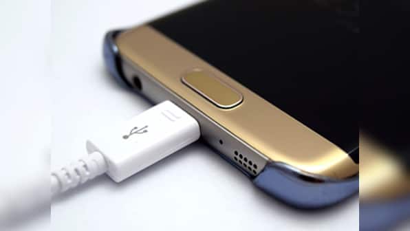 After Apple, Samsung now stands accused of slowing down older phones in order to sell new ones, investigation under way