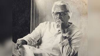 Seethakaathi first look: Vijay Sethupathi undergoes a stunning makeover for his 25th film