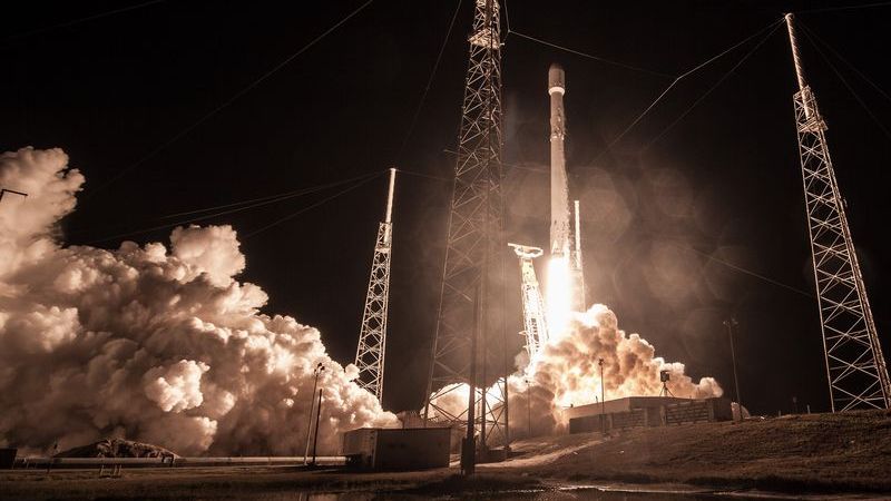 SpaceX’s Falcon 9 taking off with Zuma on board. SpaceX