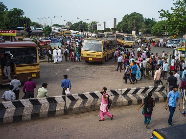 Tamil Nadu bus fare hike: DMK petition Palaniswamy for rollback, protests continue for fourth day Tamil Nadu bus fare hike: DMK petition Palaniswamy for rollback, protests continue for fourth day