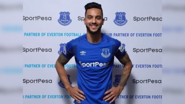Premier League: Everton winger Theo Walcott set for return to training after head injury in Manchester City clash