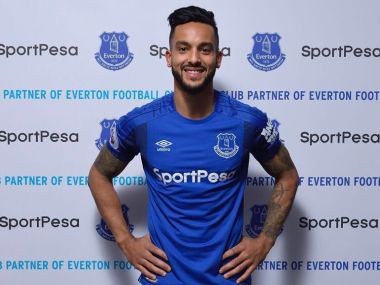 Premier League: Everton sign Theo Walcott from Arsenal for a reported £25 million fee Premier League: Everton sign Theo Walcott from Arsenal for a reported £25 million fee