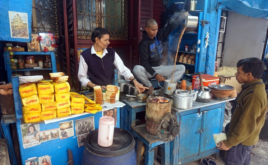 A popular street-side chai seller who also offers buttered toast. Image from AP A popular street-side chai seller who also offers buttered toast. Image from AP