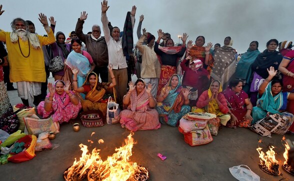 Lohri 2021 Date Time History And Significance Of Popular Harvest Festival Celebrated Tomorrow