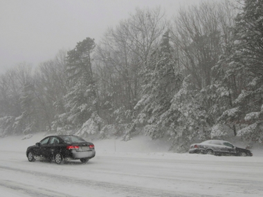 'Bomb Cyclone' batters eastern US: Three dead, over 3,000 flights cancelled, schools and offices remain closed 'Bomb Cyclone' batters eastern US: Three dead, over 3,000 flights cancelled, schools and offices remain closed