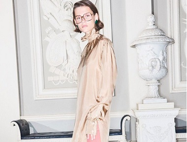 Victoria Beckham uses ultra thin model as face of new eye-wear campaign leaving the internet severely displeased Victoria Beckham uses ultra thin model as face of new eye-wear campaign leaving the internet severely displeased