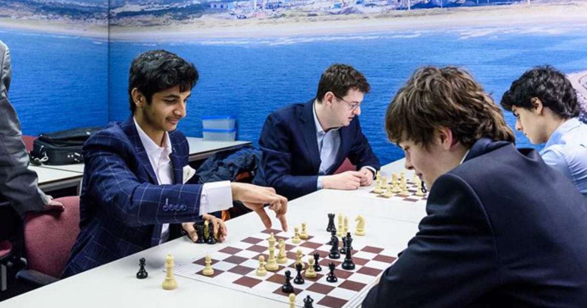 Karpov beaten by a 13-yr-old Magnus Carlsen 