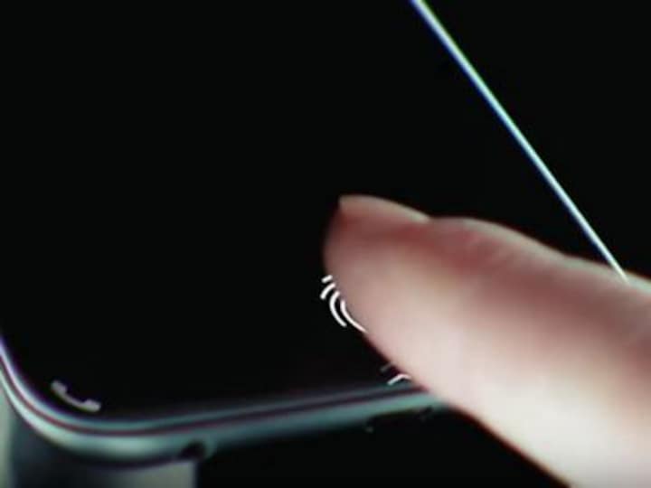 Vivo APEX concept smartphone featuring 98% screen to body ratio, retractable selfie camera, shown at MWC 2018