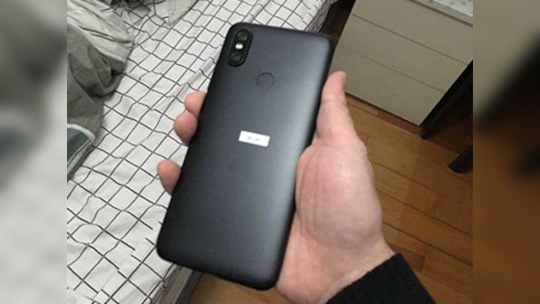 Xiaomi Mi 6X images allegedly leaked online, show off iPhone X-like dual-camera and taller display