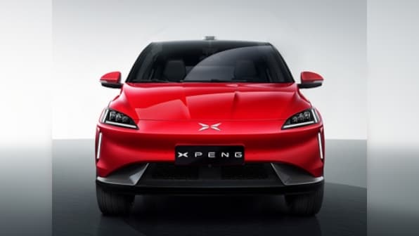 Alibaba and Foxconn lead $348 million funding round in electric car maker Xiaopeng Motors