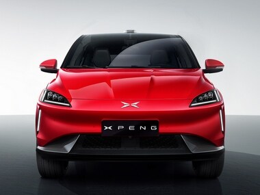 Alibaba and Foxconn lead $348 million funding round in electric car maker Xiaopeng Motors