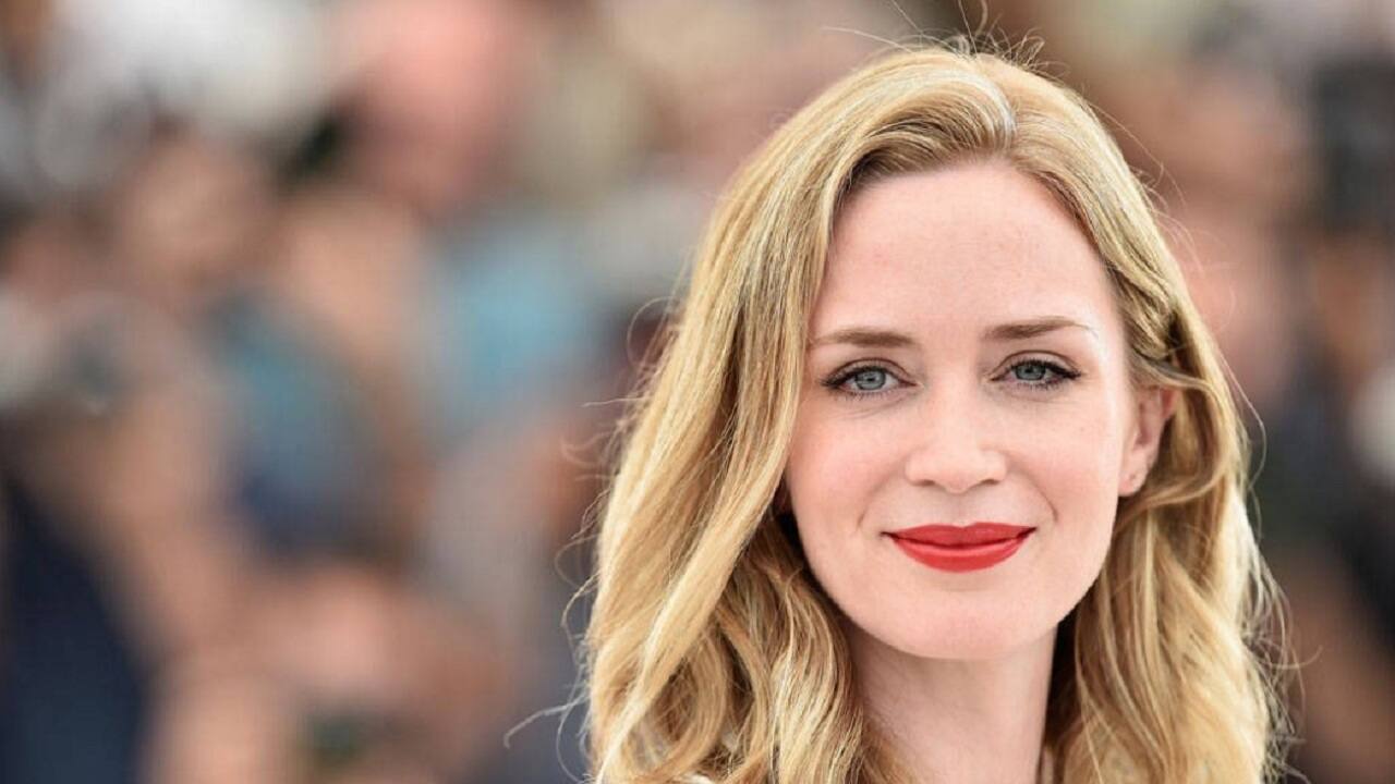 Jungle Cruise Emily Blunt Joins Dwayne Johnson In Disney s Upcoming 