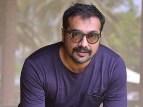 Anurag Kashyap's Twitter follower count reduces to 75,000 after filmmaker criticises BJP amid CAA protests Anurag Kashyap's Twitter follower count reduces to 75,000 after filmmaker criticises BJP amid CAA protests
